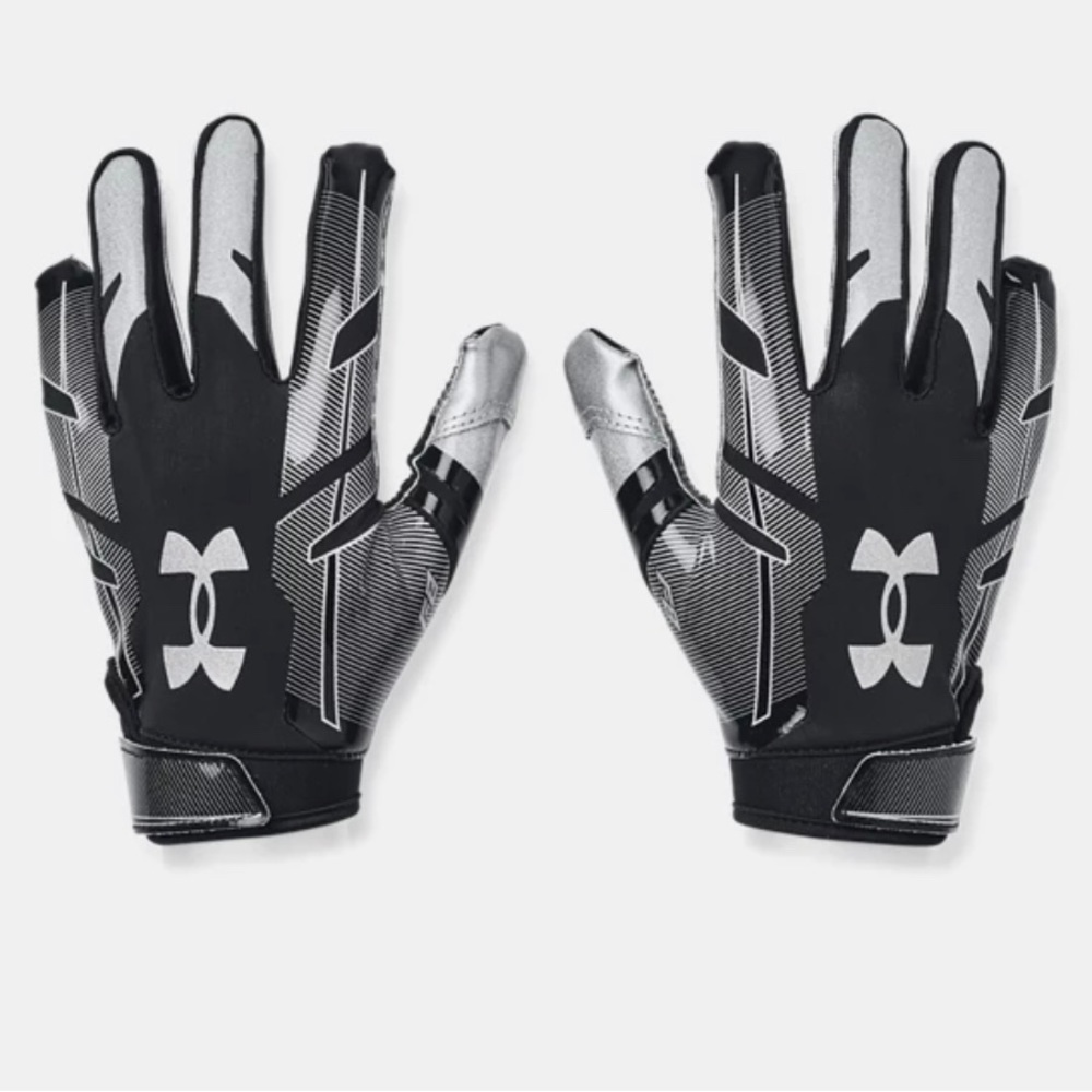 Boys Under Armour Football gloves